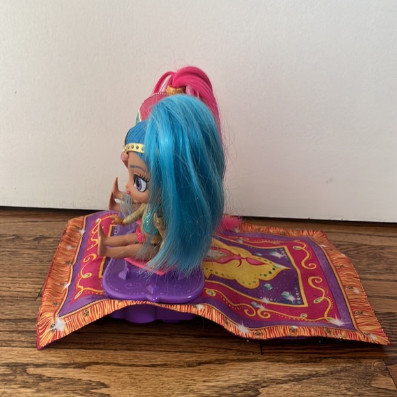 Shimmer and shine magic carpet set with dolls PARTIALLY USED - Picture 5 of 9